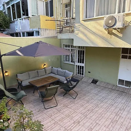 Апартаменты Emerald Garden Serenity